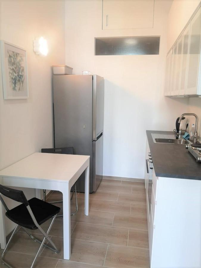 Ruhige Art-Garconniere Mit Balkon Apartment Vienna Luaran gambar